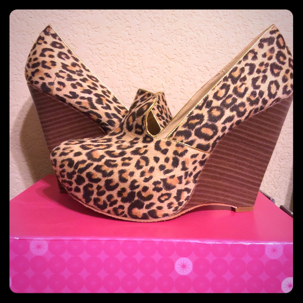 Brand New Leopard Print Platform Wedges!!